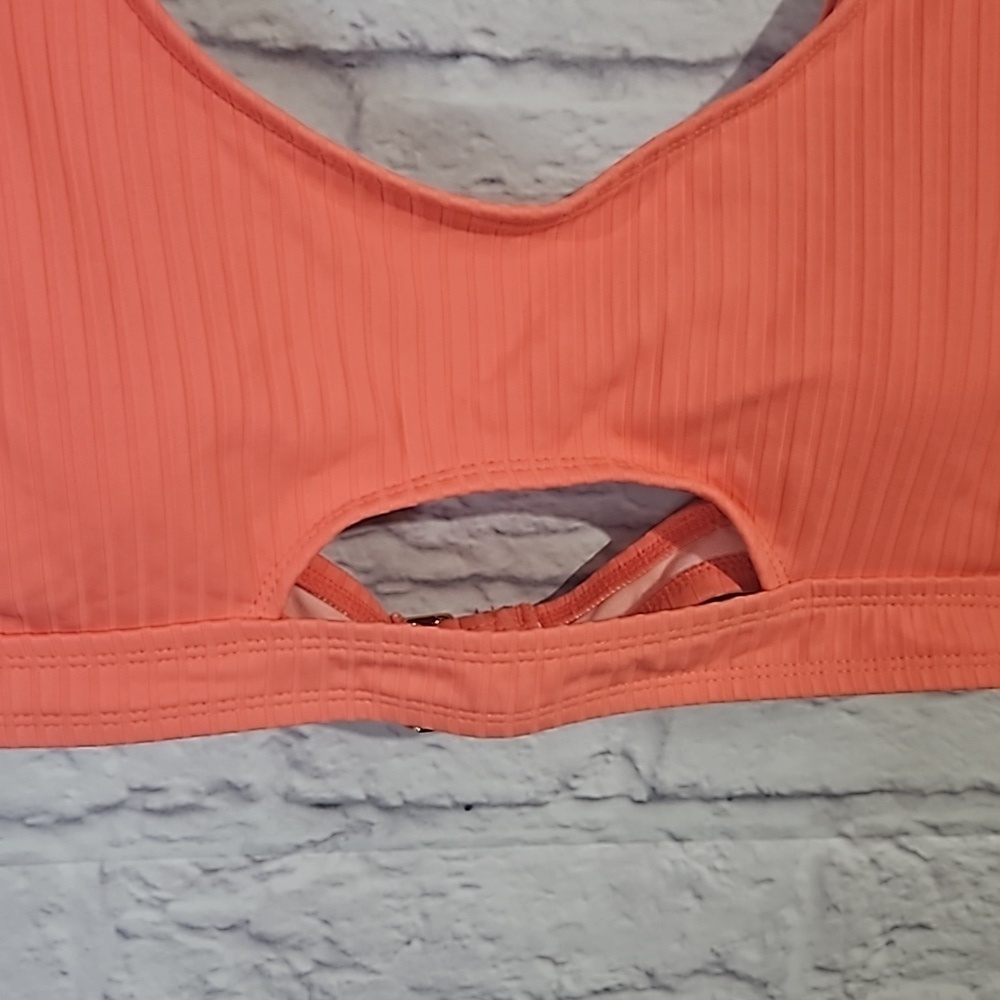 Cutout coral ribbed swimsuit top - Picture 2 of 6